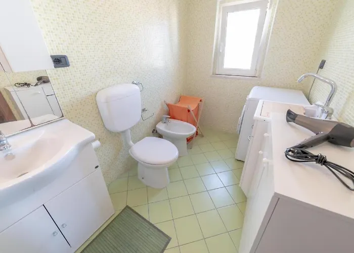 Le Farfalle Васто